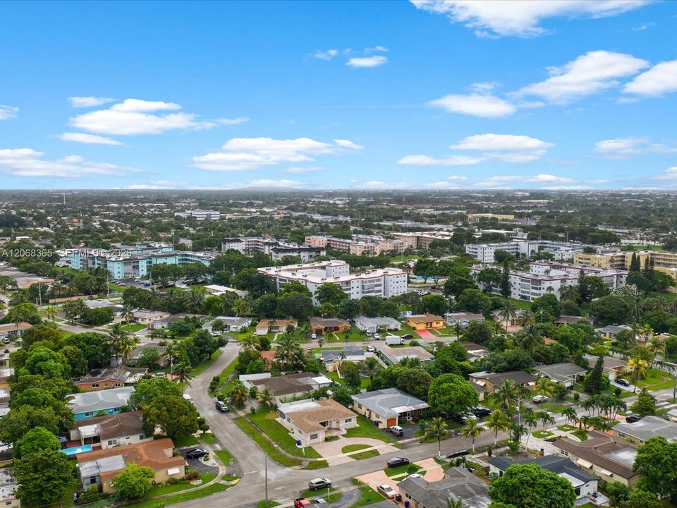 Activo con contrato: $419,999 (3 camas, 2 baños, 1851 Pies cuadrados)
