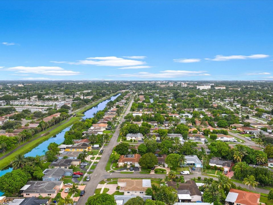 Activo con contrato: $419,999 (3 camas, 2 baños, 1851 Pies cuadrados)