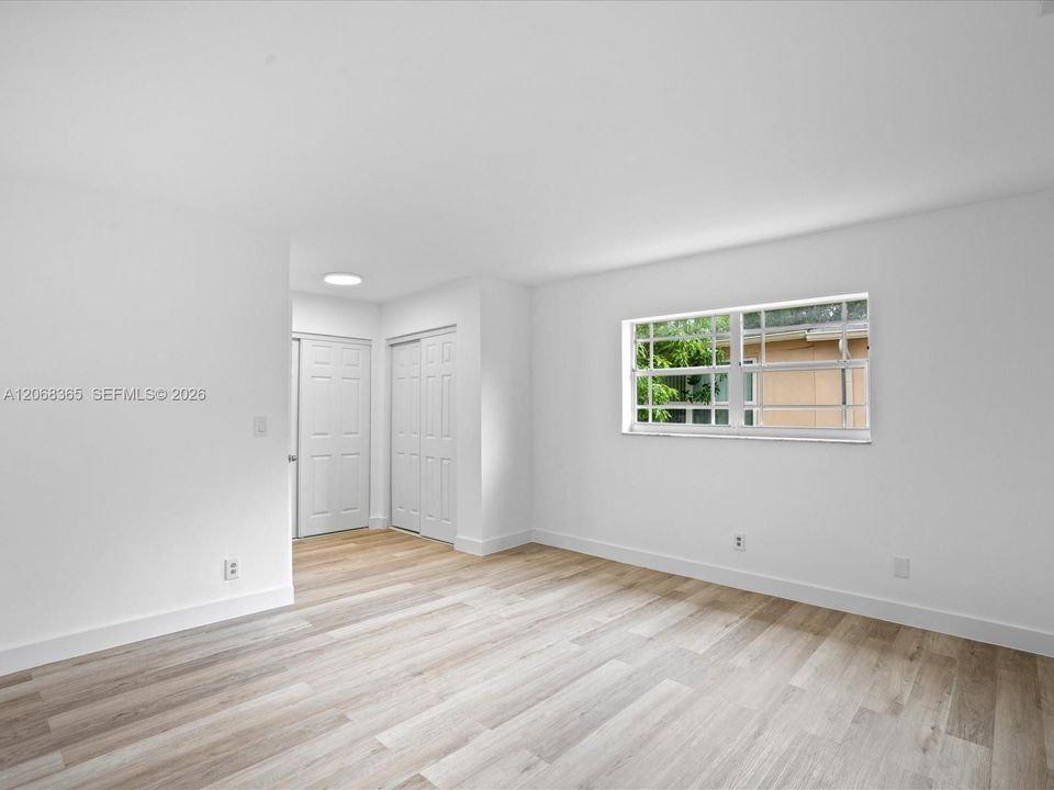 Activo con contrato: $419,999 (3 camas, 2 baños, 1851 Pies cuadrados)