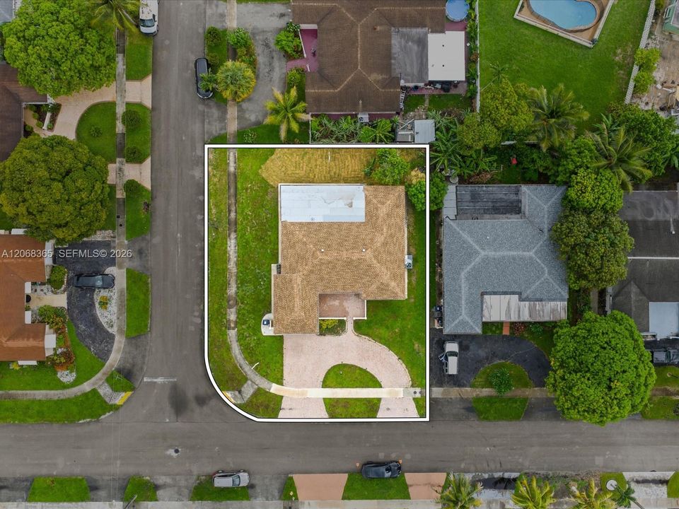 Activo con contrato: $419,999 (3 camas, 2 baños, 1851 Pies cuadrados)