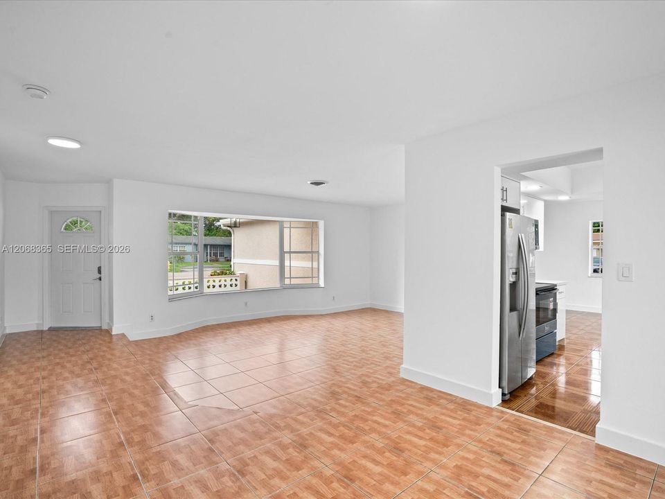 Activo con contrato: $419,999 (3 camas, 2 baños, 1851 Pies cuadrados)