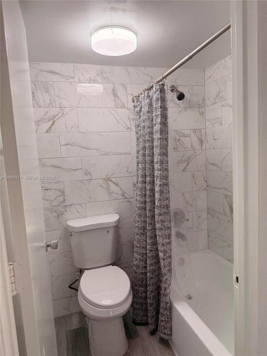 For Rent: $1,625 (1 beds, 1 baths, 835 Square Feet)