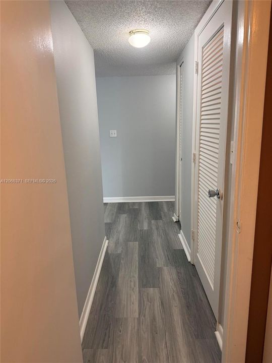 For Rent: $1,625 (1 beds, 1 baths, 835 Square Feet)