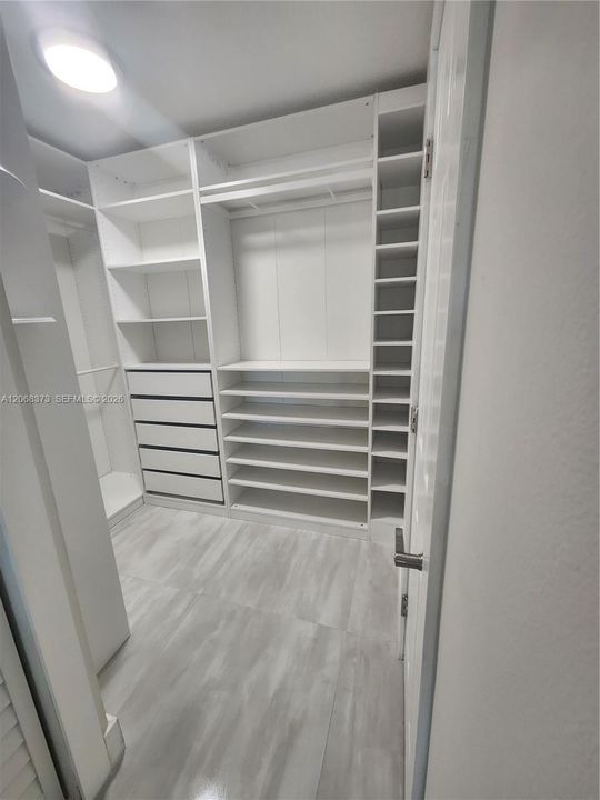 В аренду: $1,850 (1 спален, 1 ванн, 801 Квадратных фут)