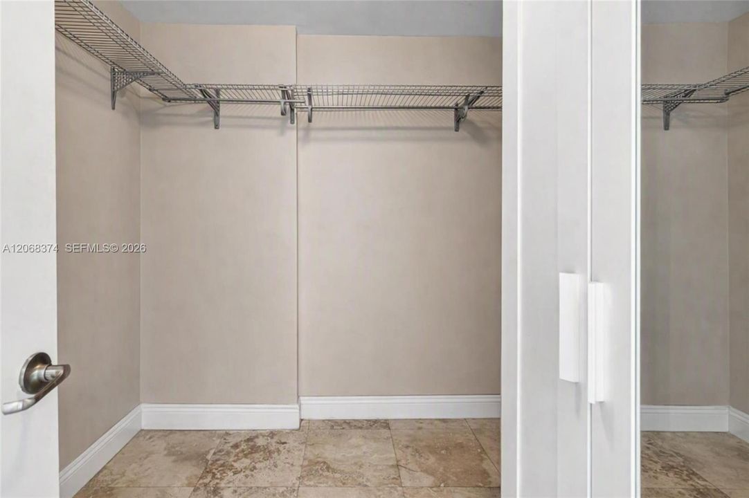 En Venta: $550,000 (2 camas, 2 baños, 1145 Pies cuadrados)
