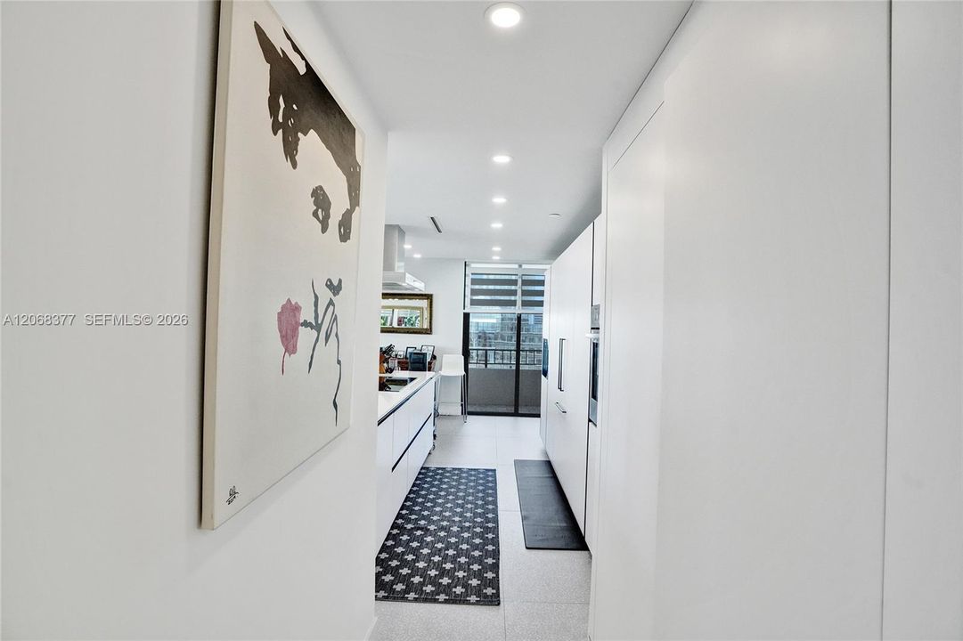 For Sale: $500,000 (2 beds, 2 baths, 1377 Square Feet)