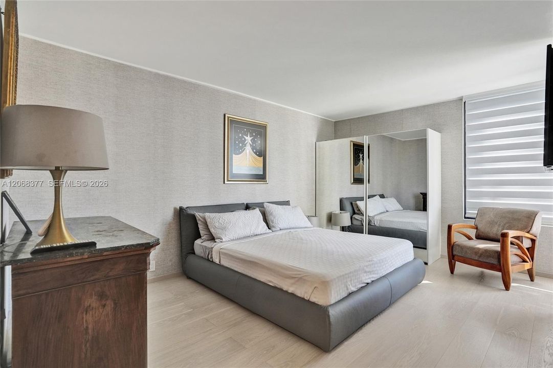 For Sale: $500,000 (2 beds, 2 baths, 1377 Square Feet)
