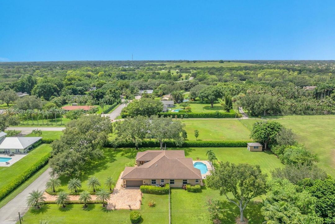 For Sale: $1,300,000 (4 beds, 3 baths, 2590 Square Feet)
