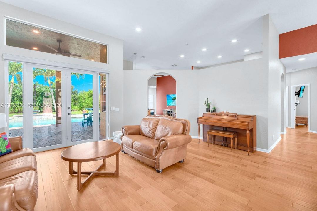 For Sale: $1,300,000 (4 beds, 3 baths, 2590 Square Feet)