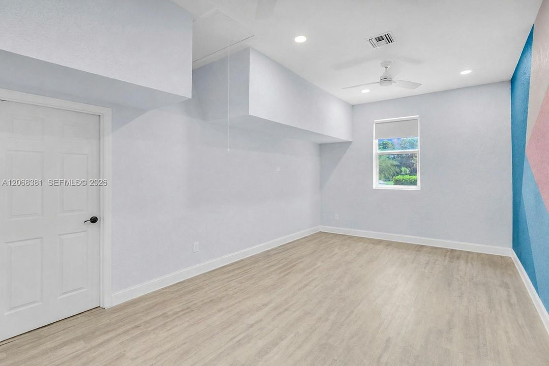 For Sale: $1,300,000 (4 beds, 3 baths, 2590 Square Feet)