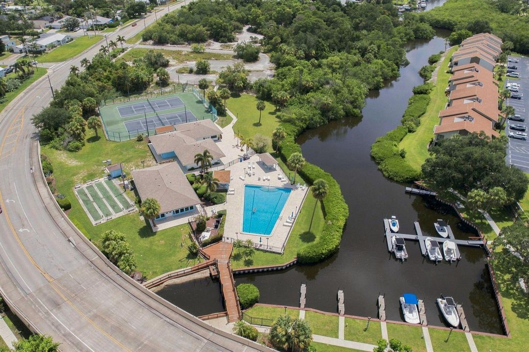 28-web-or-mls-1501-ne-13th-terrace-h12