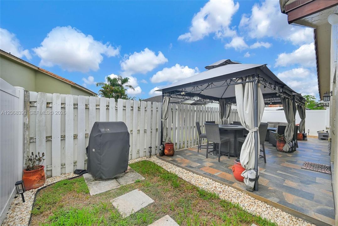 For Sale: $635,000 (4 beds, 2 baths, 1510 Square Feet)