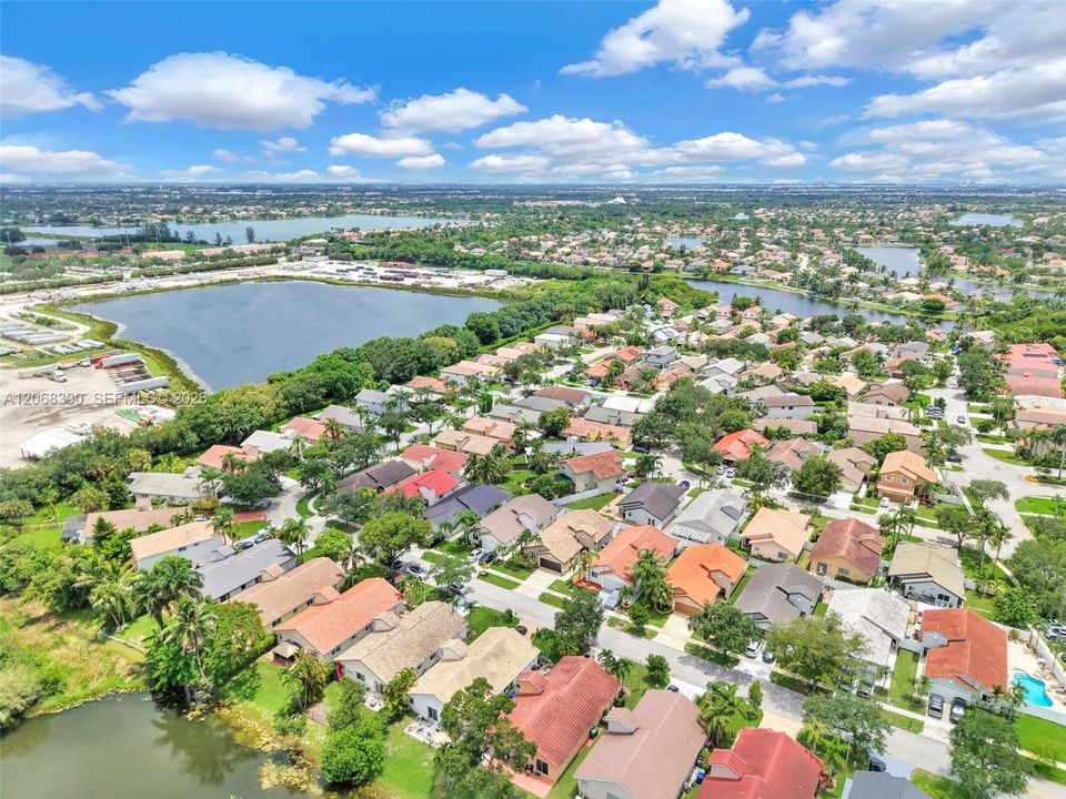 For Sale: $635,000 (4 beds, 2 baths, 1510 Square Feet)