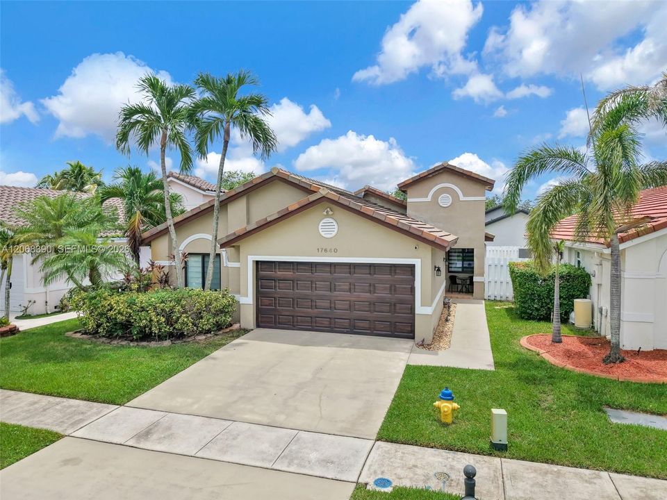 For Sale: $635,000 (4 beds, 2 baths, 1510 Square Feet)