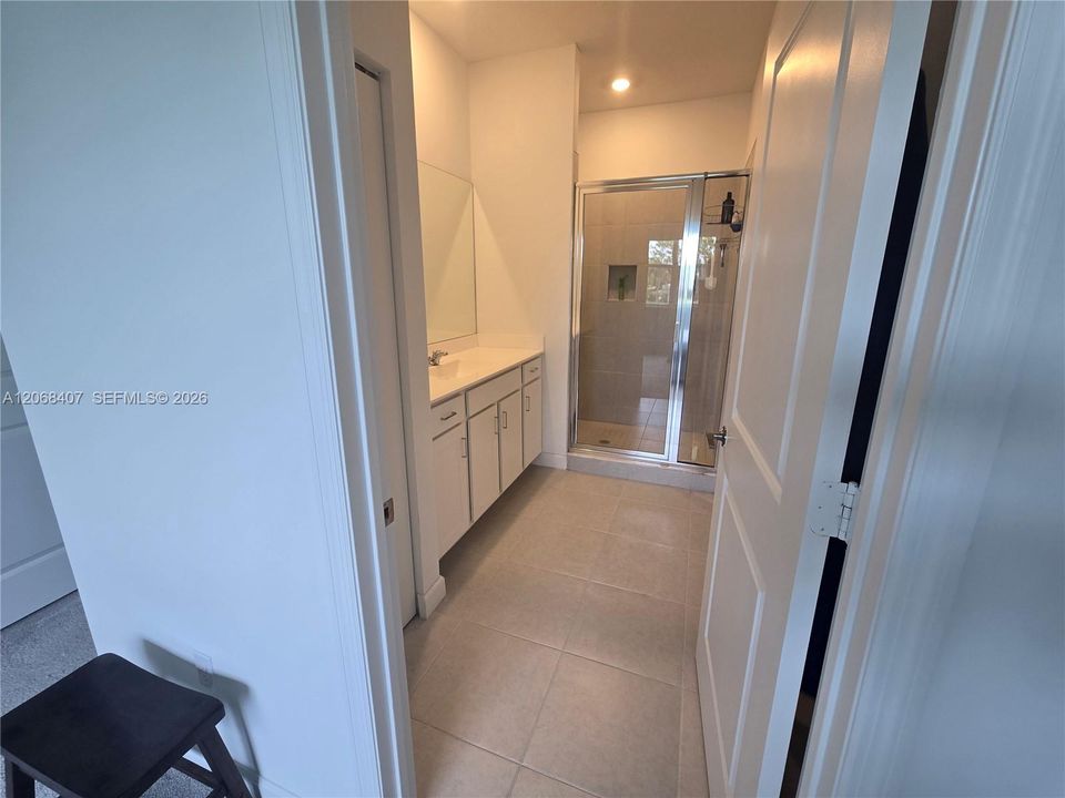 В аренду: $2,800 (3 спален, 2 ванн, 1628 Квадратных фут)