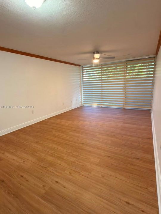 For Rent: $1,875 (1 beds, 1 baths, 787 Square Feet)