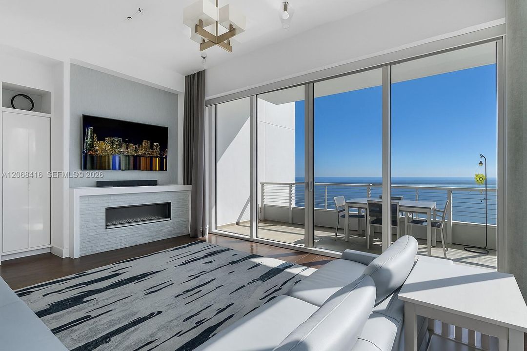 For Sale: $2,750,000 (3 beds, 4 baths, 2631 Square Feet)