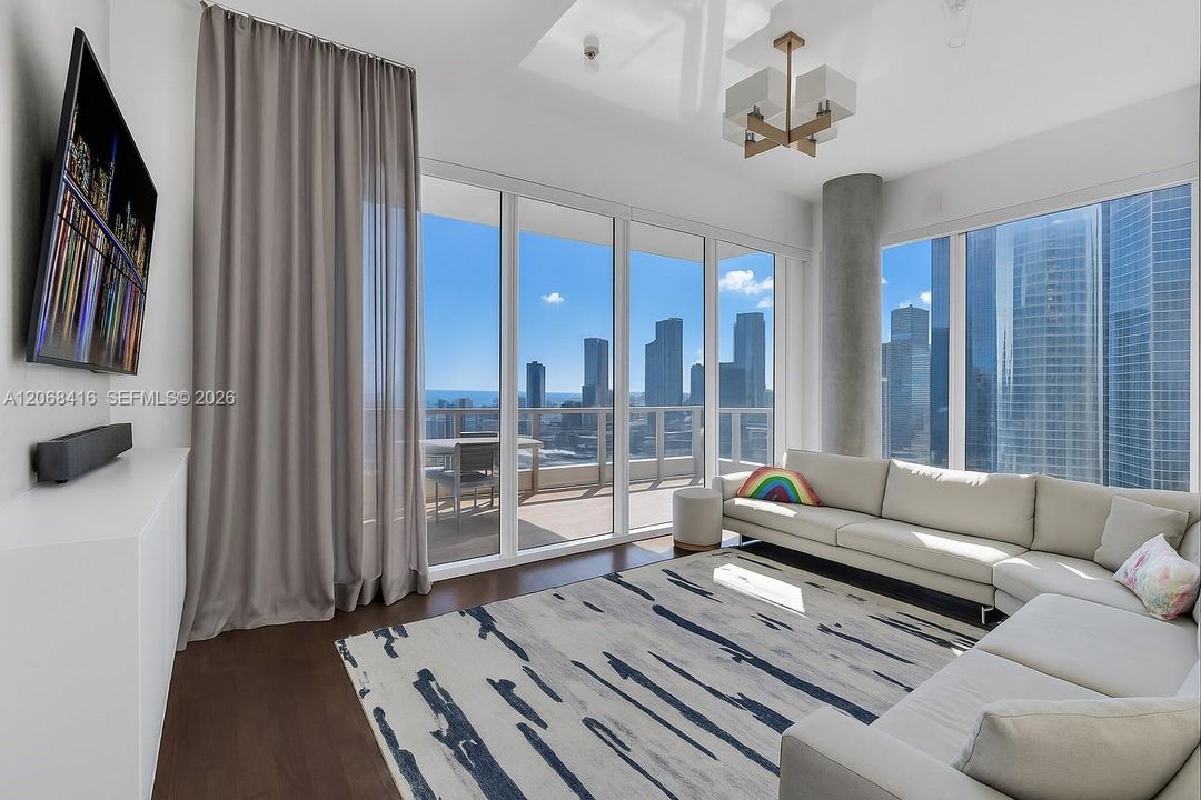 For Sale: $2,750,000 (3 beds, 4 baths, 2631 Square Feet)