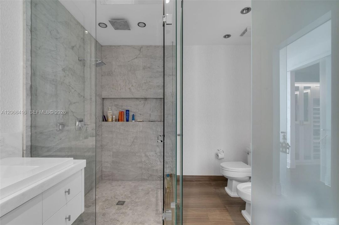 For Sale: $2,750,000 (3 beds, 4 baths, 2631 Square Feet)
