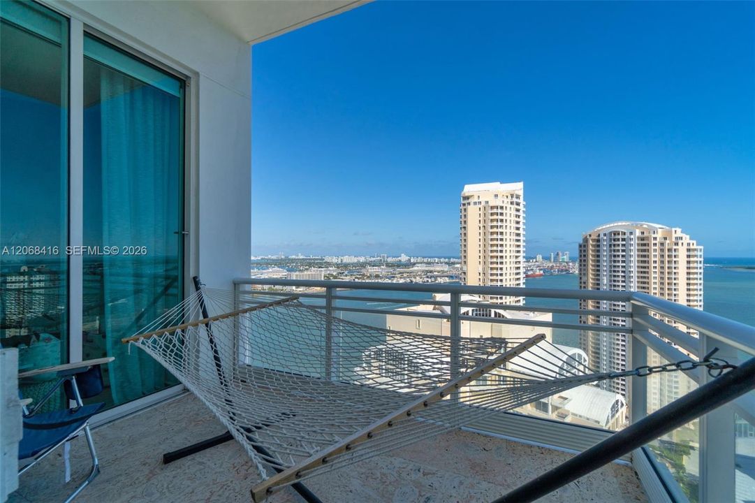 For Sale: $2,750,000 (3 beds, 4 baths, 2631 Square Feet)