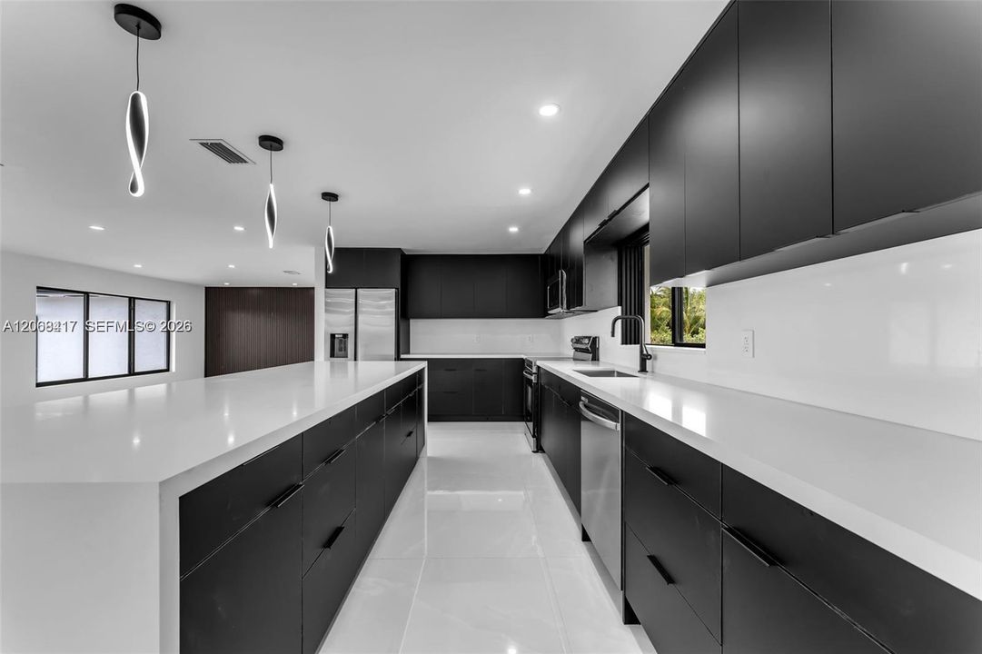 En Venta: $1,625,000 (4 camas, 2 baños, 2680 Pies cuadrados)