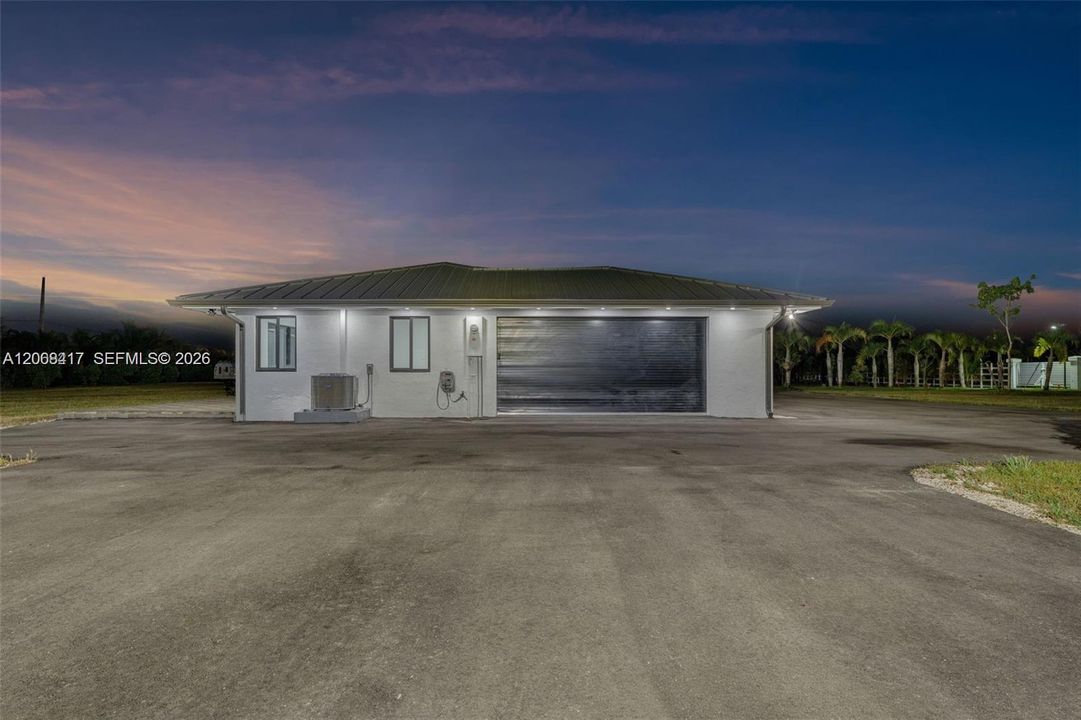 En Venta: $1,625,000 (4 camas, 2 baños, 2680 Pies cuadrados)