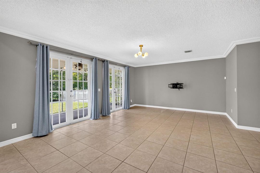 28-web-or-mls-5D1A8852