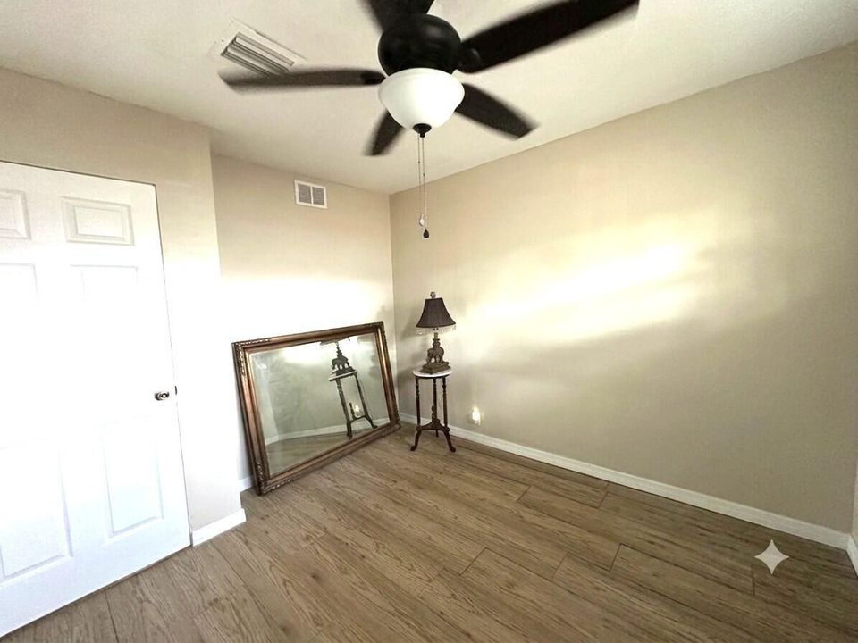 Second bedroom