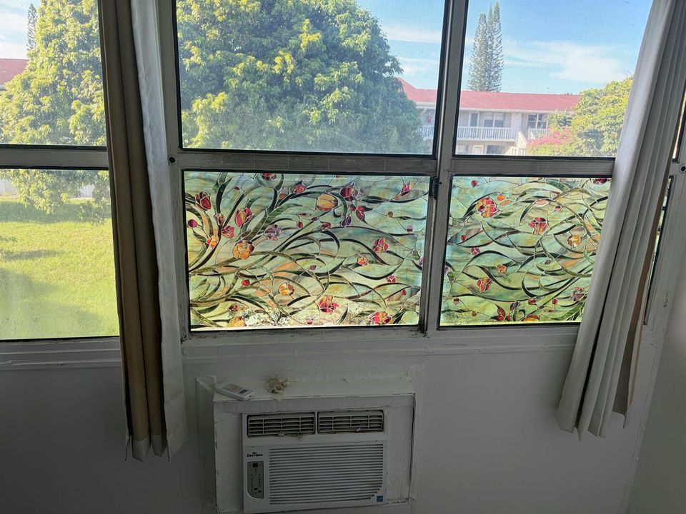 AC in the sunroom