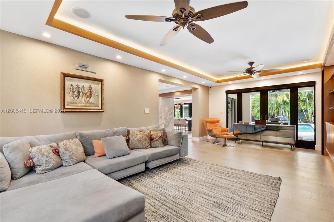 For Sale: $4,399,000 (5 beds, 4 baths, 3955 Square Feet)