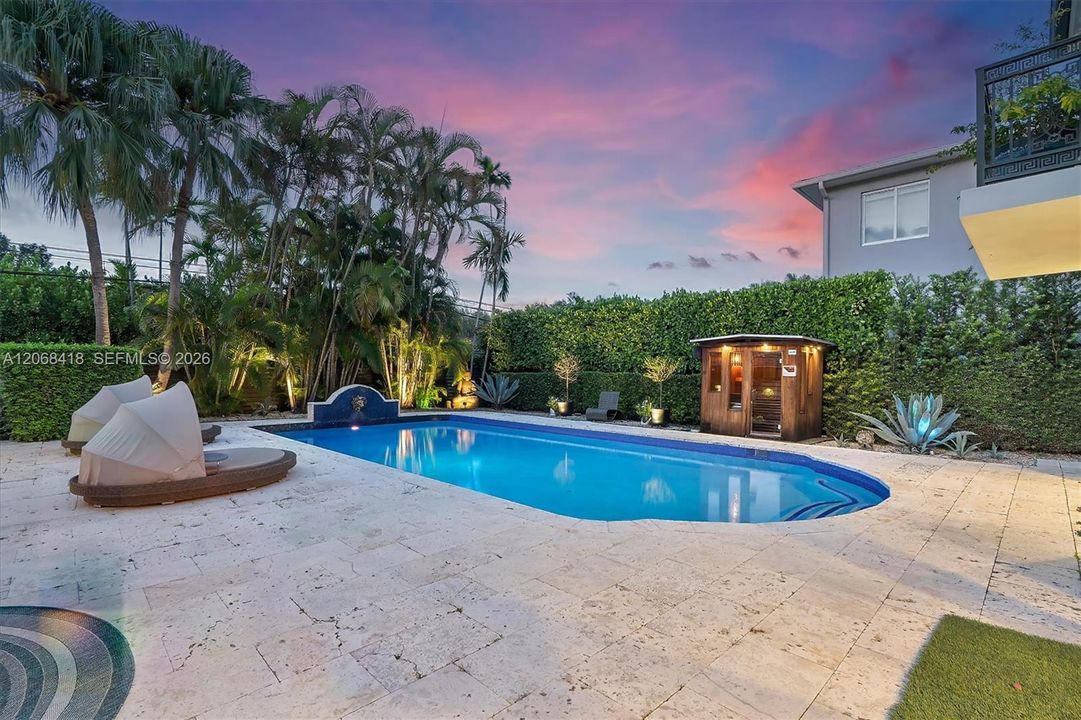 For Sale: $4,399,000 (5 beds, 4 baths, 3955 Square Feet)