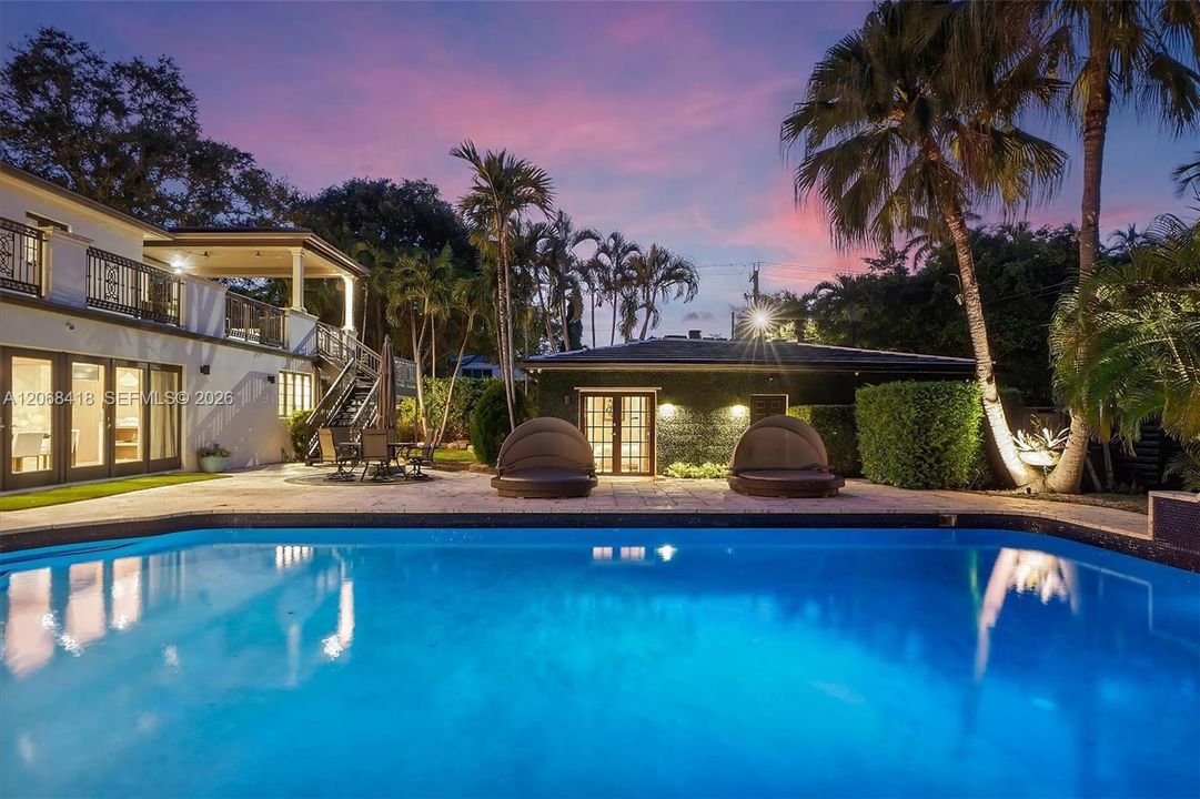 For Sale: $4,399,000 (5 beds, 4 baths, 3955 Square Feet)