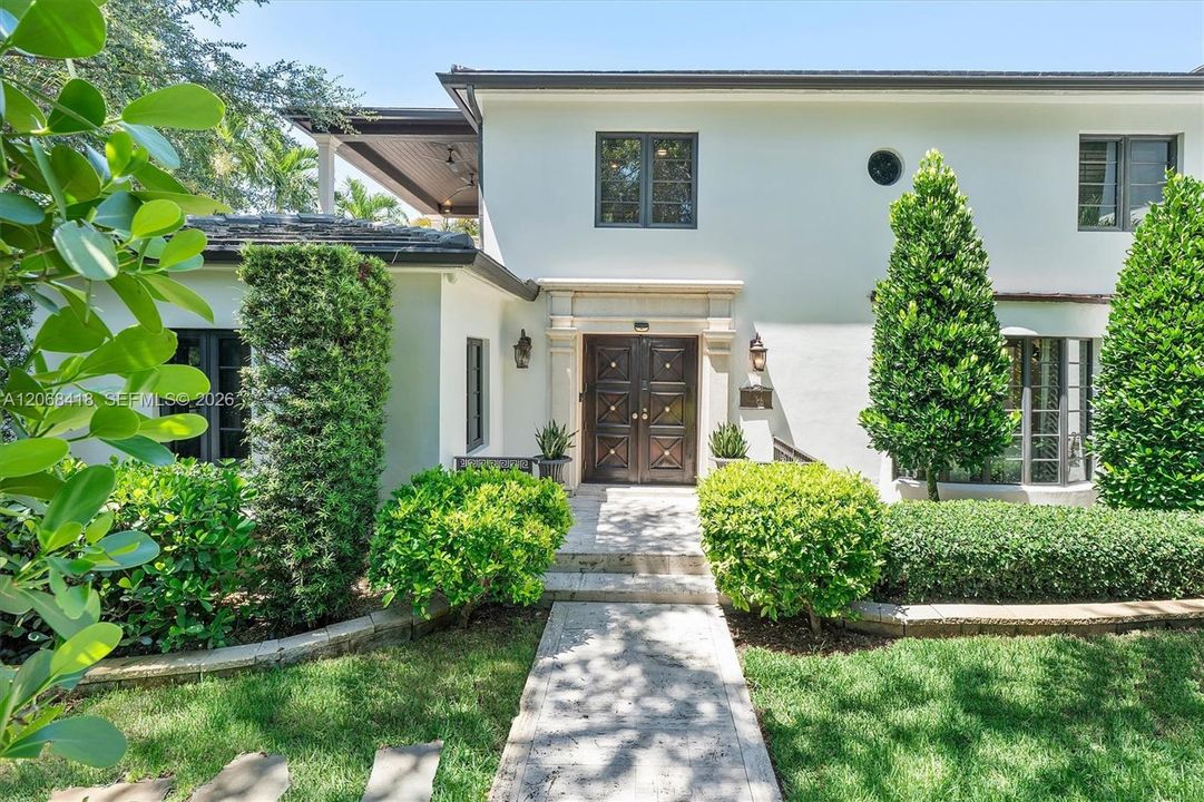 For Sale: $4,399,000 (5 beds, 4 baths, 3955 Square Feet)