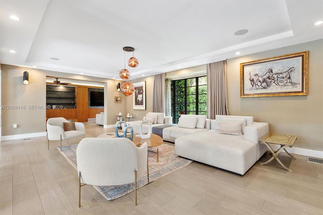 For Sale: $4,399,000 (5 beds, 4 baths, 3955 Square Feet)