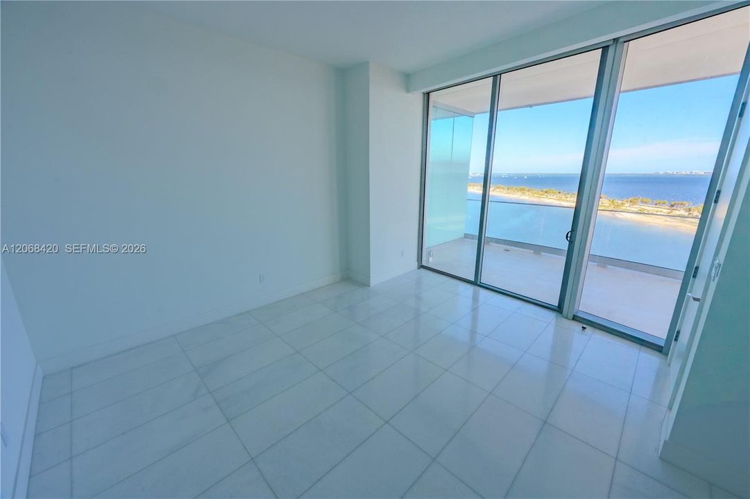 En Renta: $20,000 (3 camas, 3 baños, 2115 Pies cuadrados)