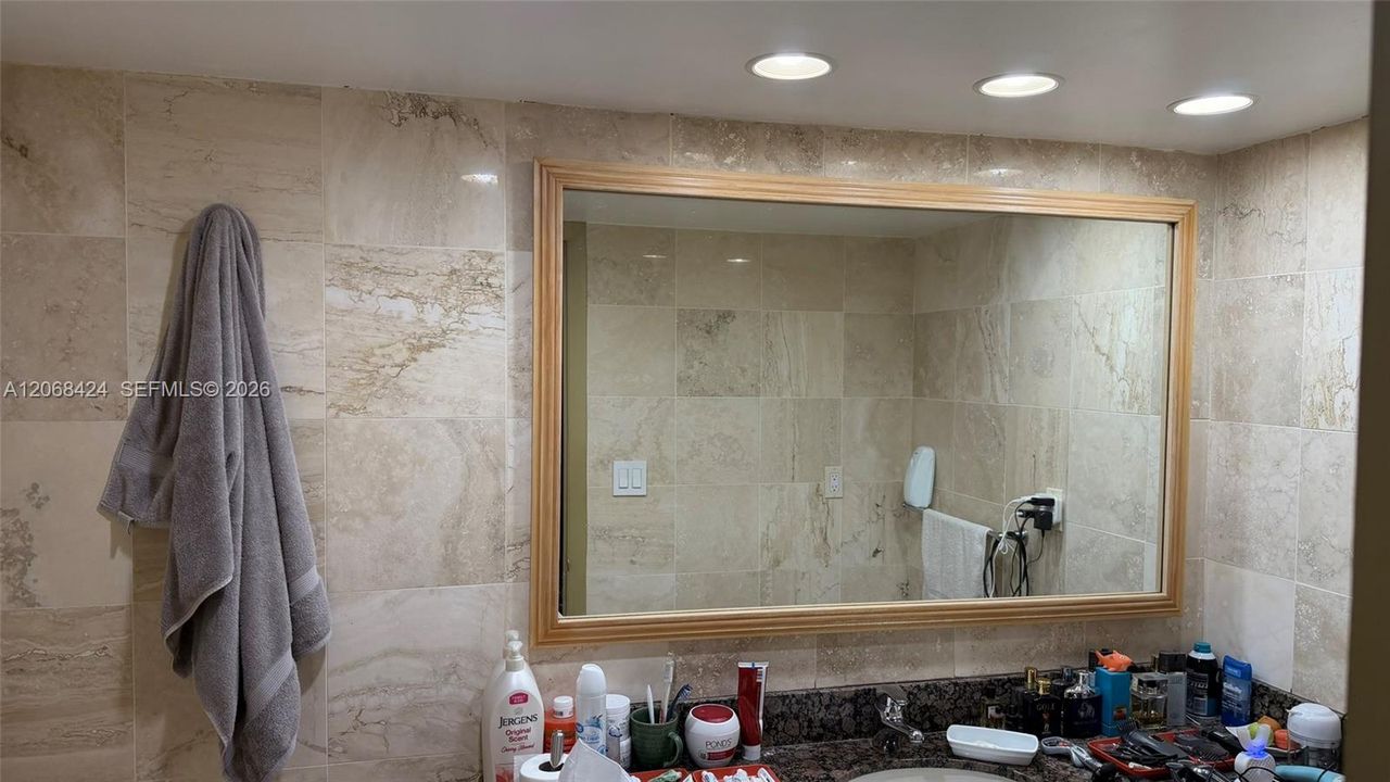 На продажу: $86,500 (1 спален, 1 ванн, 812 Квадратных фут)