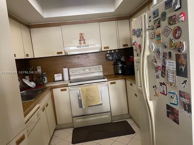 В аренду: $2,300 (2 спален, 2 ванн, 1040 Квадратных фут)