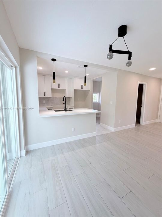 For Sale: $575,000 (3 beds, 2 baths, 1104 Square Feet)