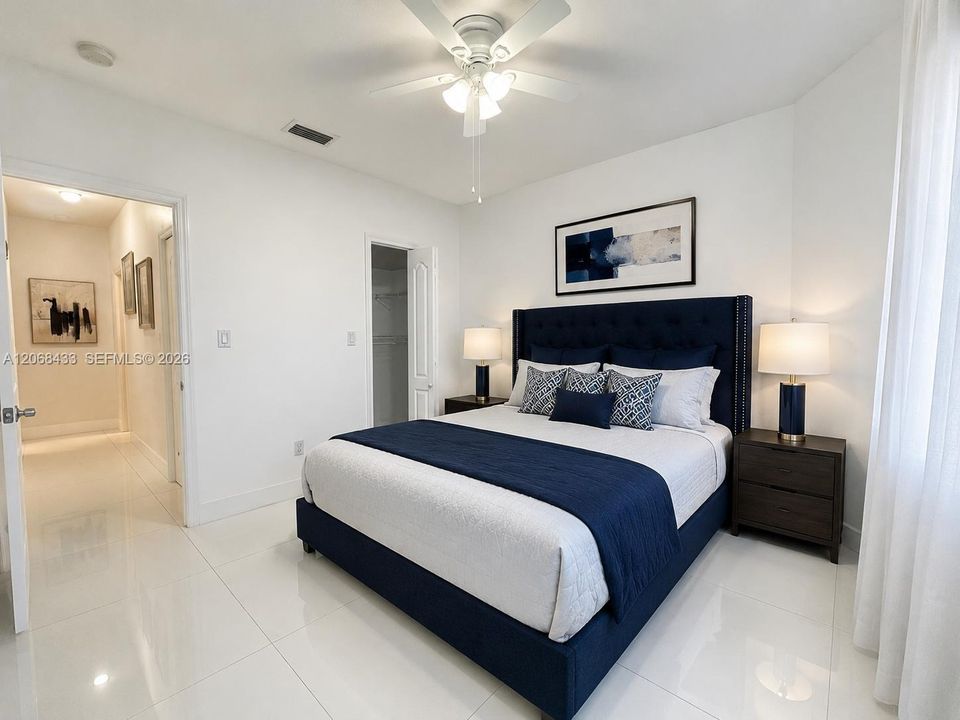 For Rent: $2,500 (2 beds, 1 baths, 1070 Square Feet)