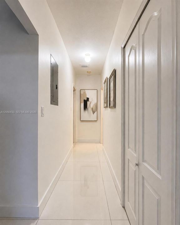 For Rent: $2,500 (2 beds, 1 baths, 1070 Square Feet)
