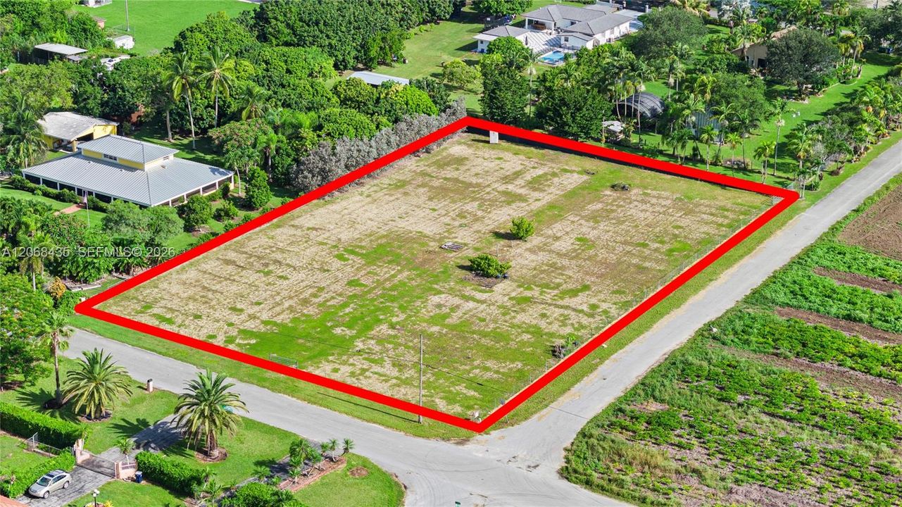 En Venta: $459,999 (125.00 acres)