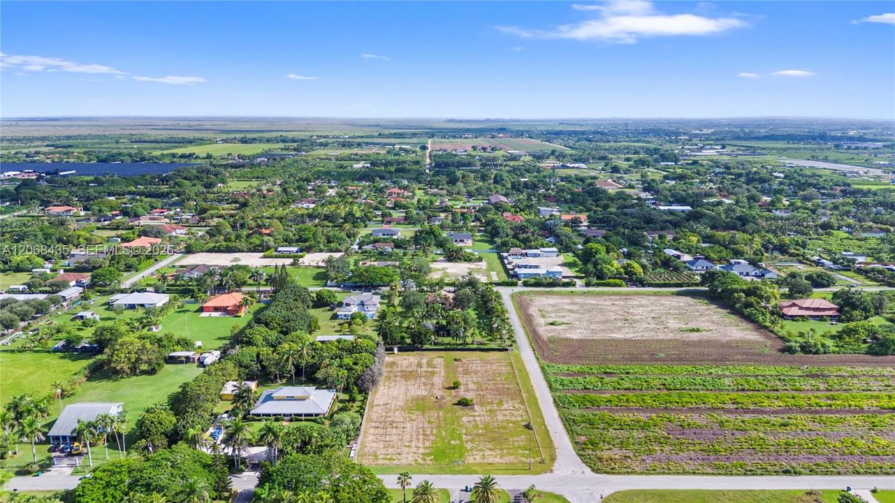 En Venta: $459,999 (125.00 acres)