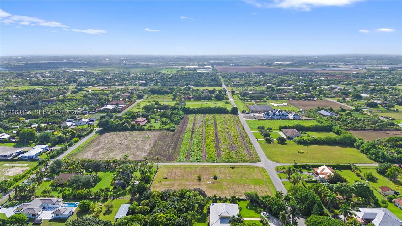 En Venta: $459,999 (125.00 acres)