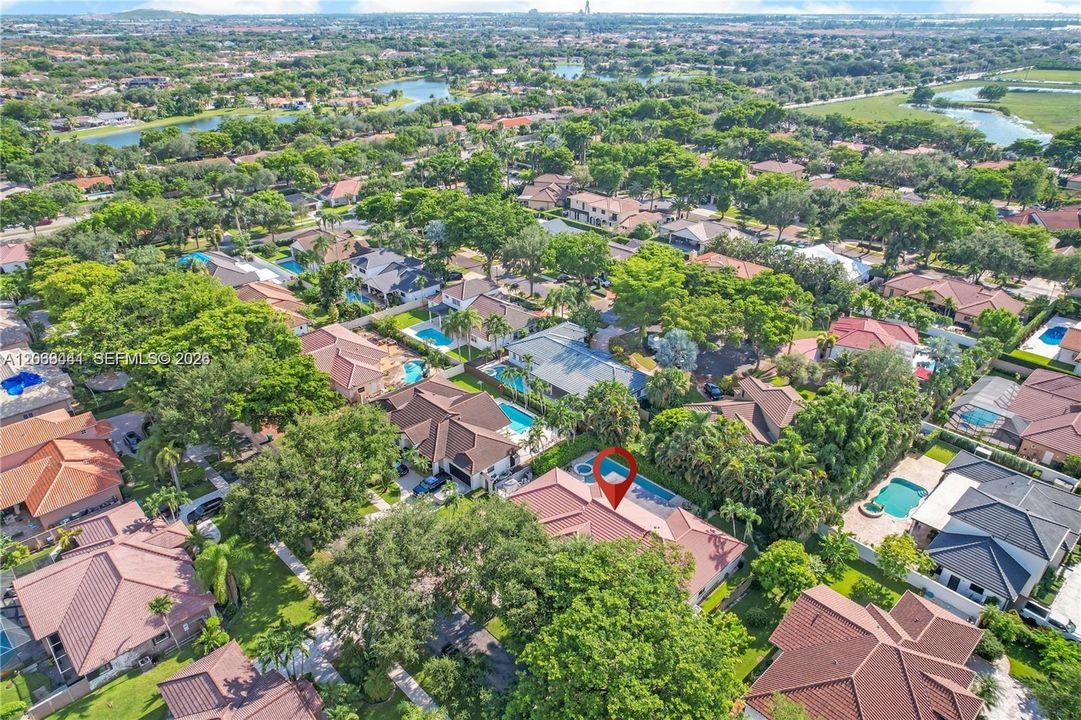 На продажу: $1,395,000 (4 спален, 2 ванн, 2947 Квадратных фут)