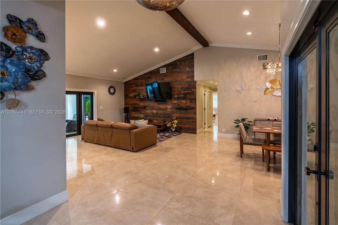 На продажу: $1,395,000 (4 спален, 2 ванн, 2947 Квадратных фут)