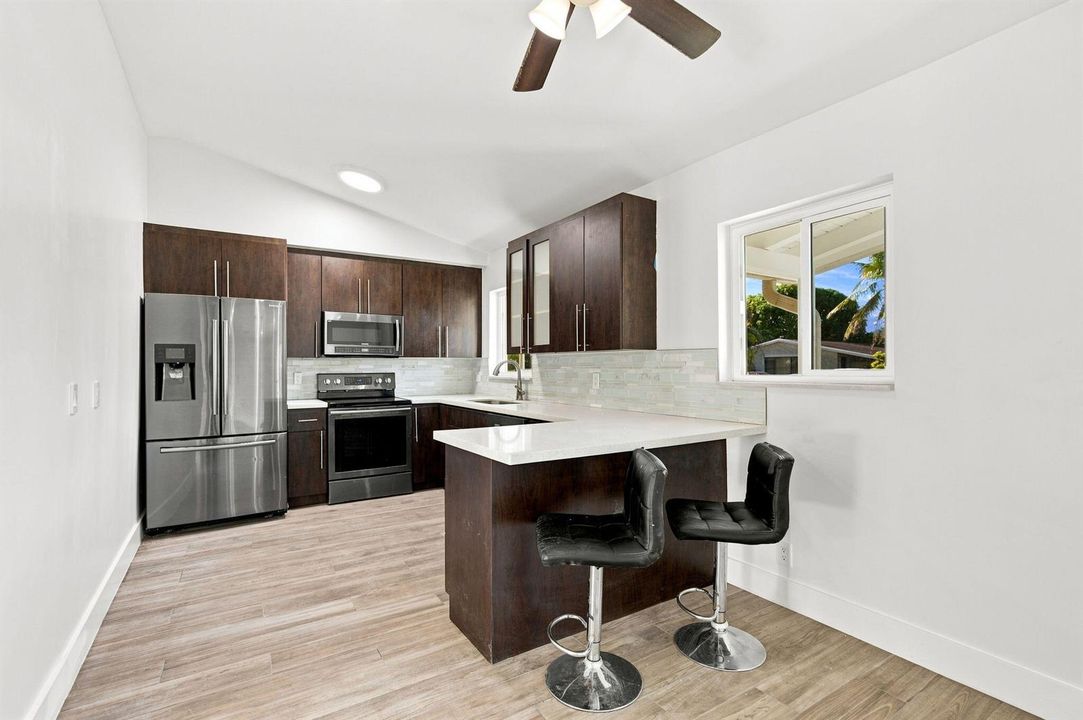 8-web-or-mls-6530-hayes-st
