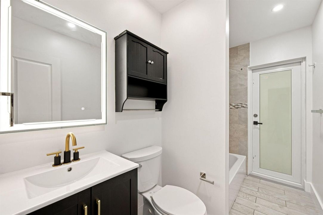 15-web-or-mls-6530-hayes-st