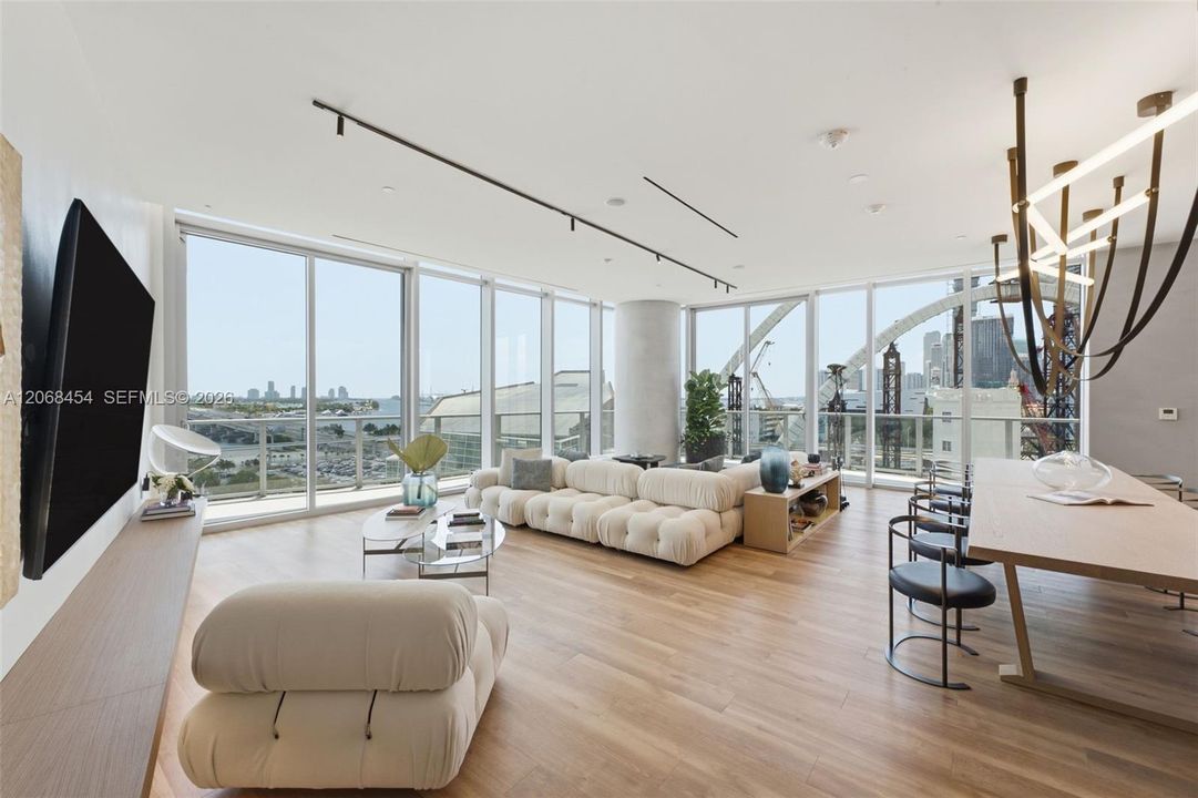 For Sale: $1,350,000 (1 beds, 2 baths, 1216 Square Feet)