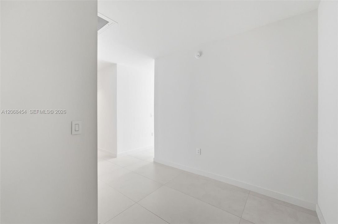 For Sale: $1,350,000 (1 beds, 2 baths, 1216 Square Feet)