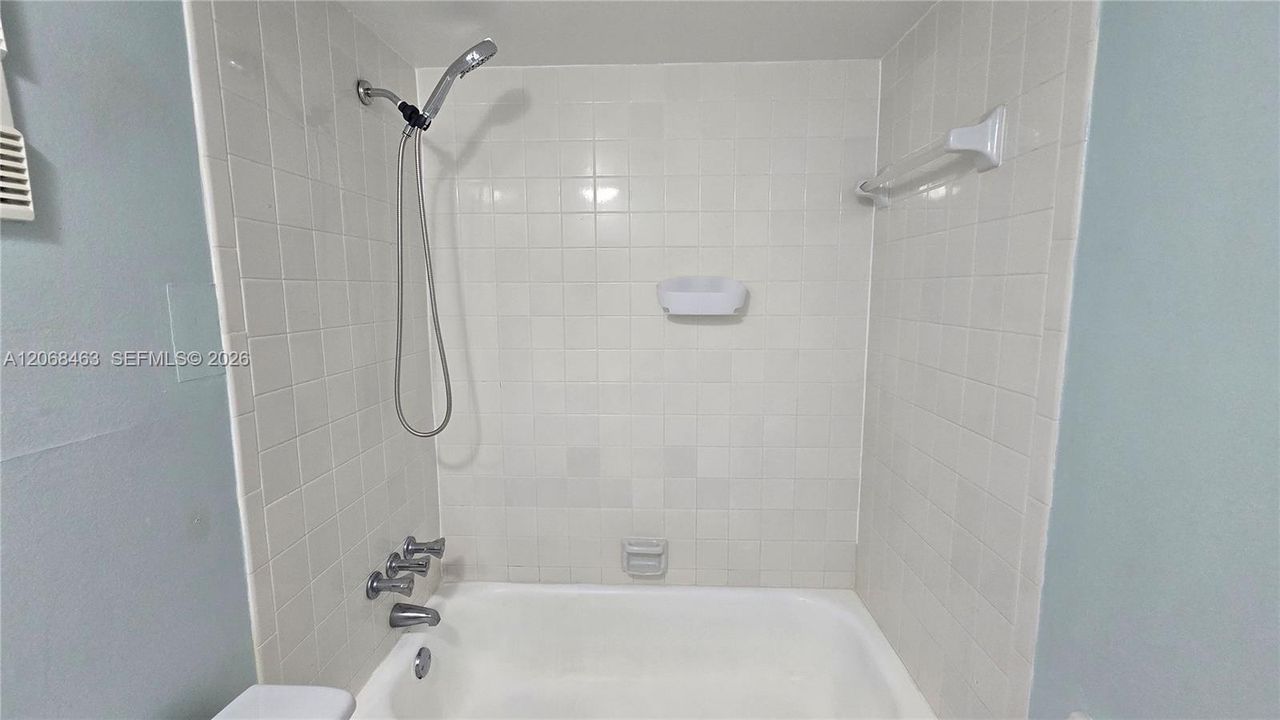 En Venta: $179,990 (2 camas, 2 baños, 970 Pies cuadrados)